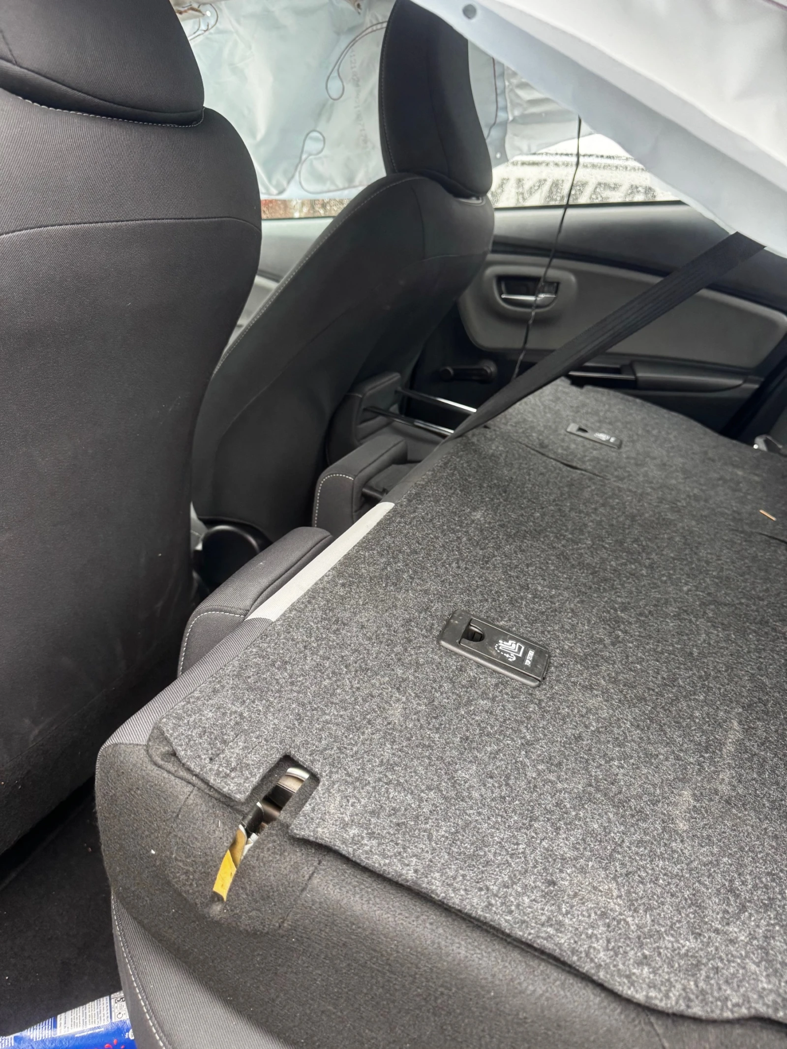 Toyota Yaris КАТАСТРОФИРАЛ - изображение 8