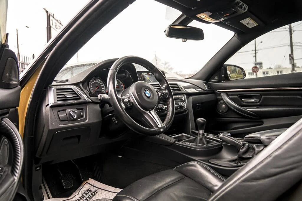 BMW M4 * КАРБОН* HARMAN* KARDON* РЪЧКА* HEAD* UP* KEYLESS, снимка 7 - Автомобили и джипове - 54206173