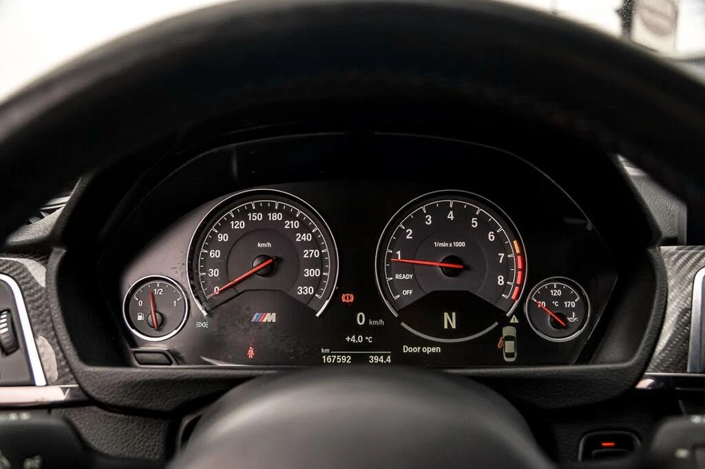 BMW M4 * КАРБОН* HARMAN* KARDON* РЪЧКА* HEAD* UP* KEYLESS, снимка 9 - Автомобили и джипове - 54206173