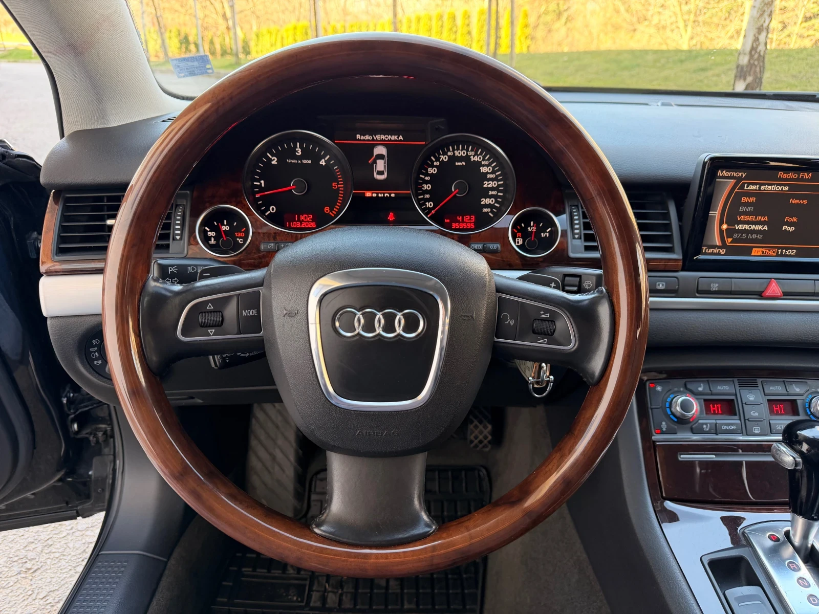 Audi A8 4.2TDI / FACE / ПЕРФЕКТЕН, снимка 13 - Автомобили и джипове - 54289060