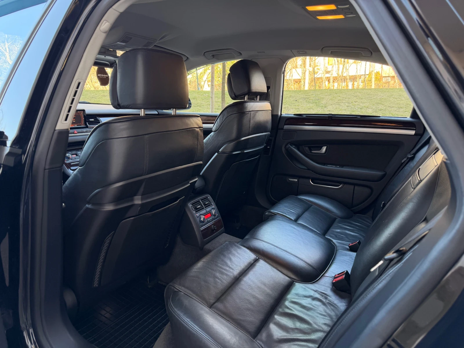 Audi A8 4.2TDI / FACE / ПЕРФЕКТЕН, снимка 11 - Автомобили и джипове - 54289060