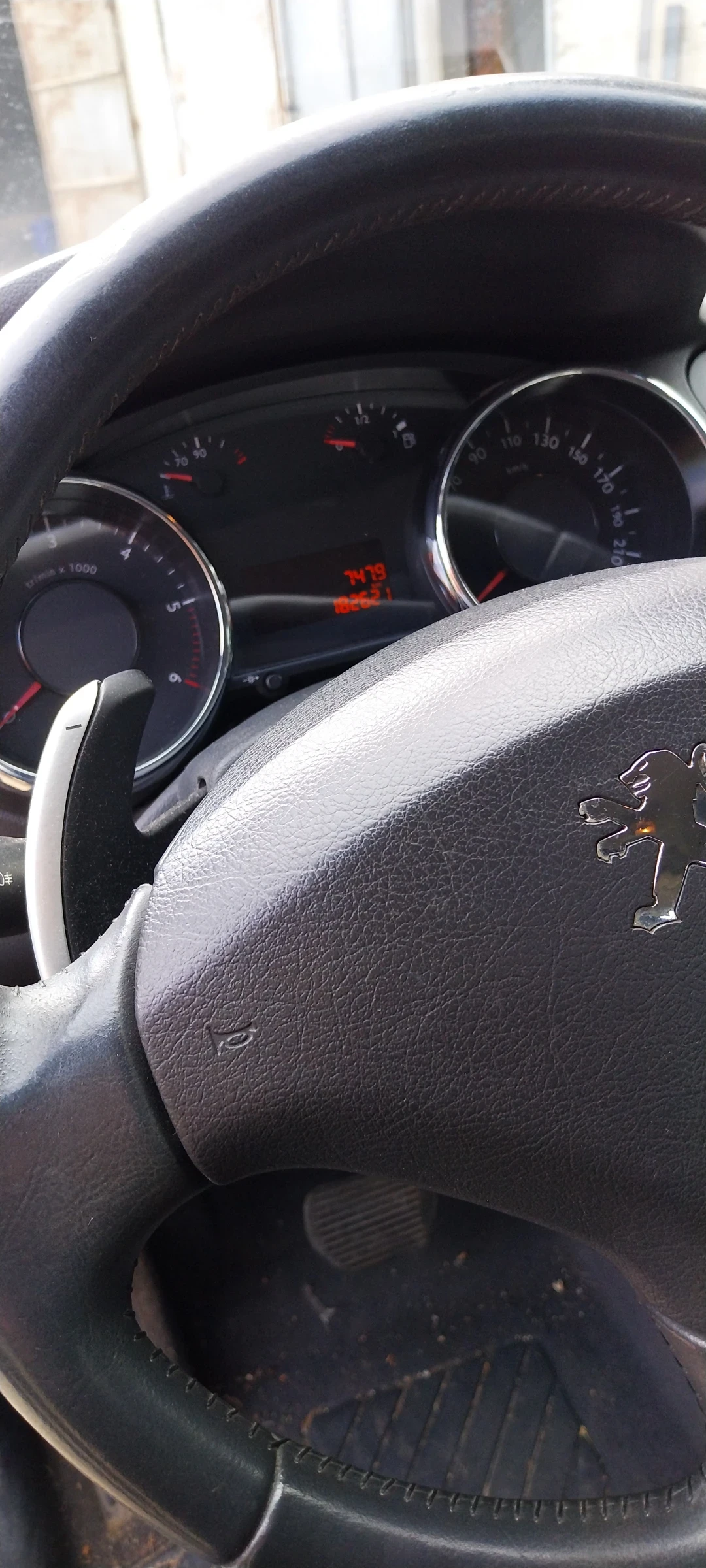 Peugeot 5008, снимка 6 - Автомобили и джипове - 54358364