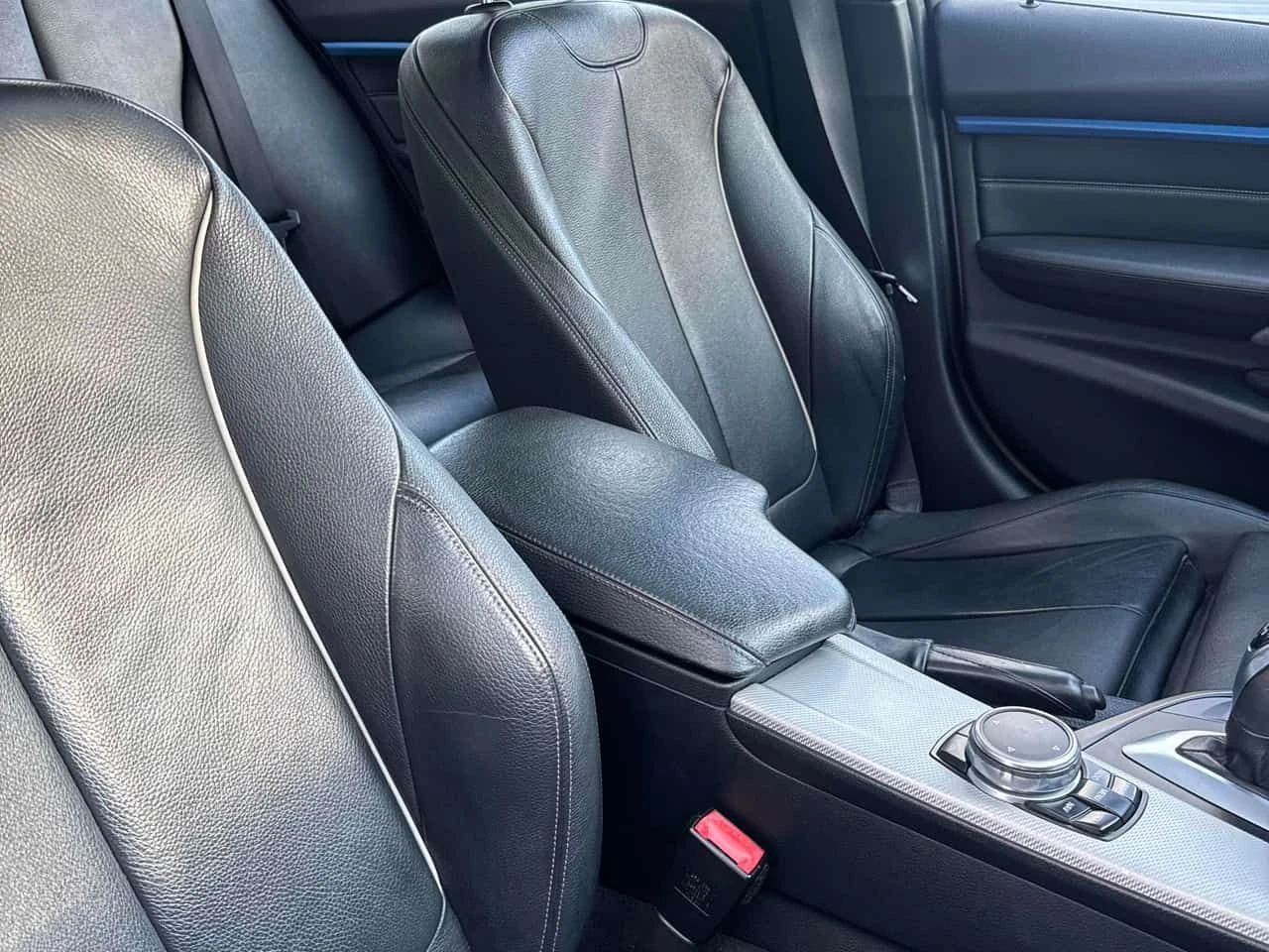 BMW 340 340i xDrive  CARFAX, снимка 16 - Автомобили и джипове - 54357489