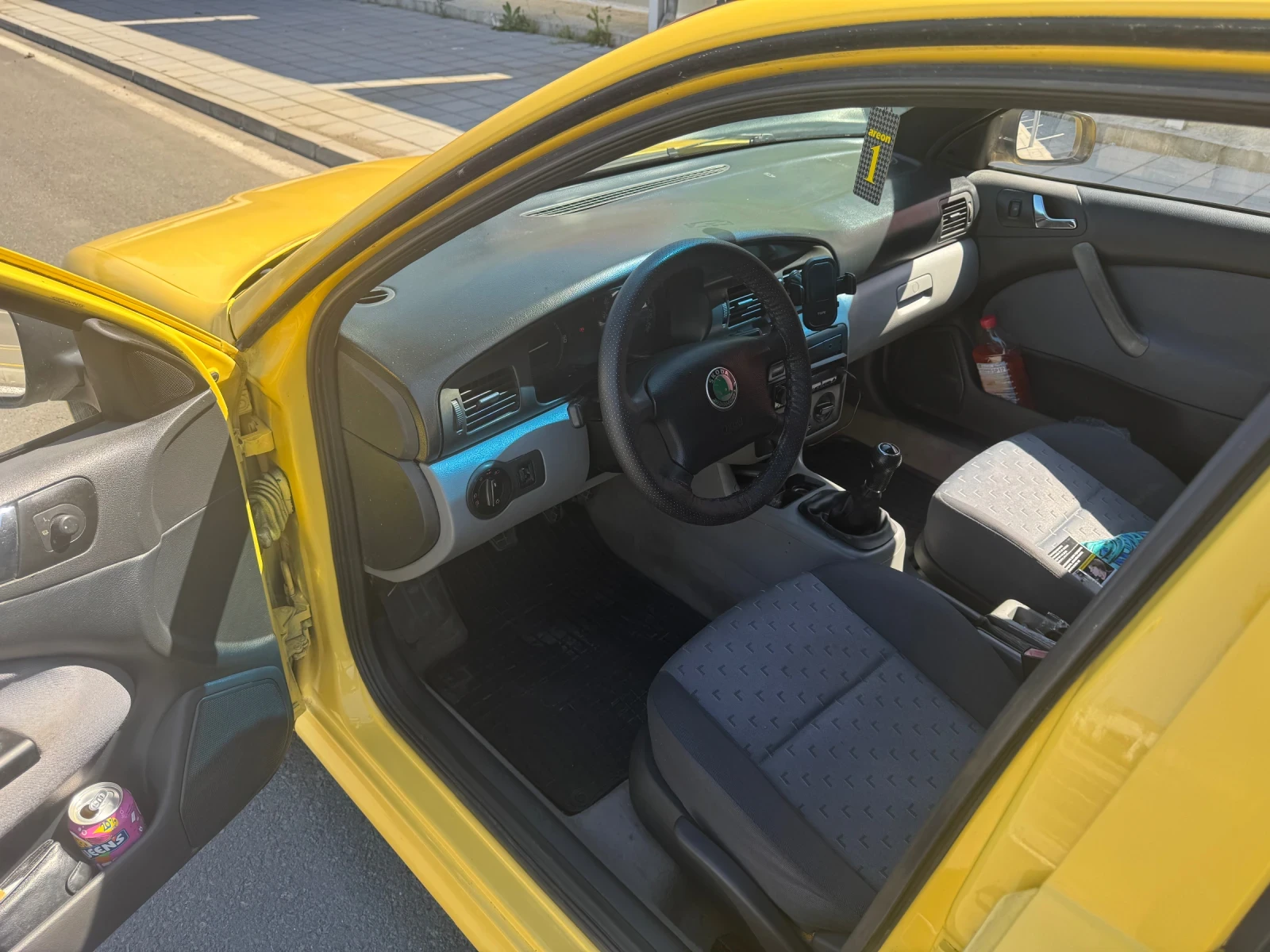 Skoda Octavia 1.9 TDI, снимка 7 - Автомобили и джипове - 54371888