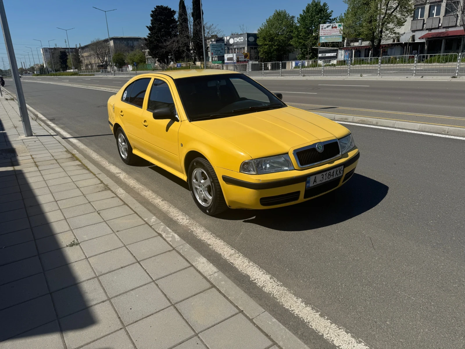 Skoda Octavia 1.9 TDI, снимка 2 - Автомобили и джипове - 54371888