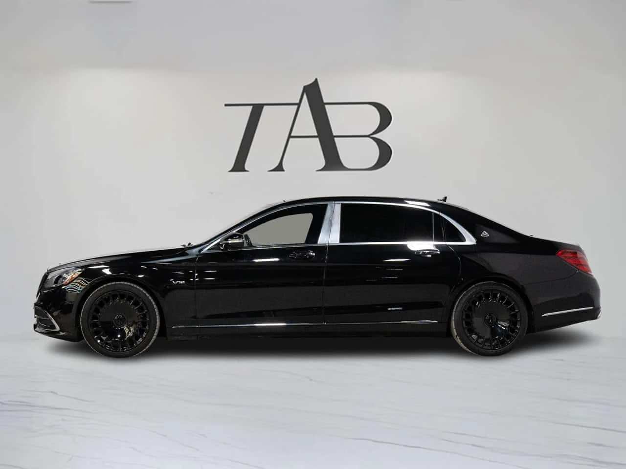 Mercedes-Benz Maybach * 650 | AMG | | EXECUTIVE PKG | 20 IN * CARFAX * Ц, снимка 2 - Автомобили и джипове - 54784940