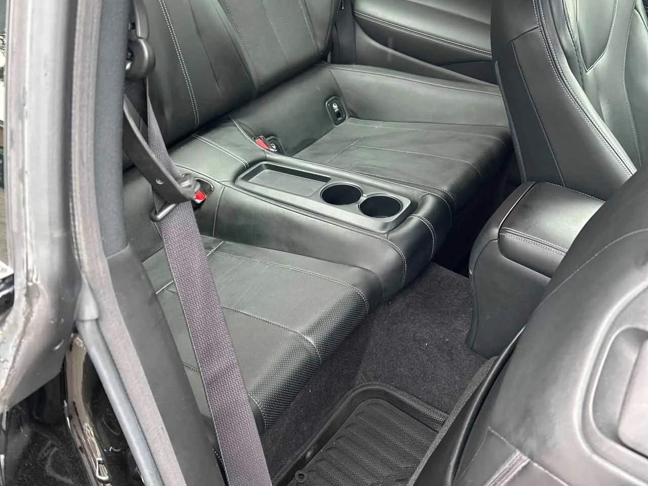 Infiniti Q60 * 3.0t * ДИСТРОНИК* BOSE* ШИБИДАХ* КАМЕРА* , снимка 12 - Автомобили и джипове - 54867041
