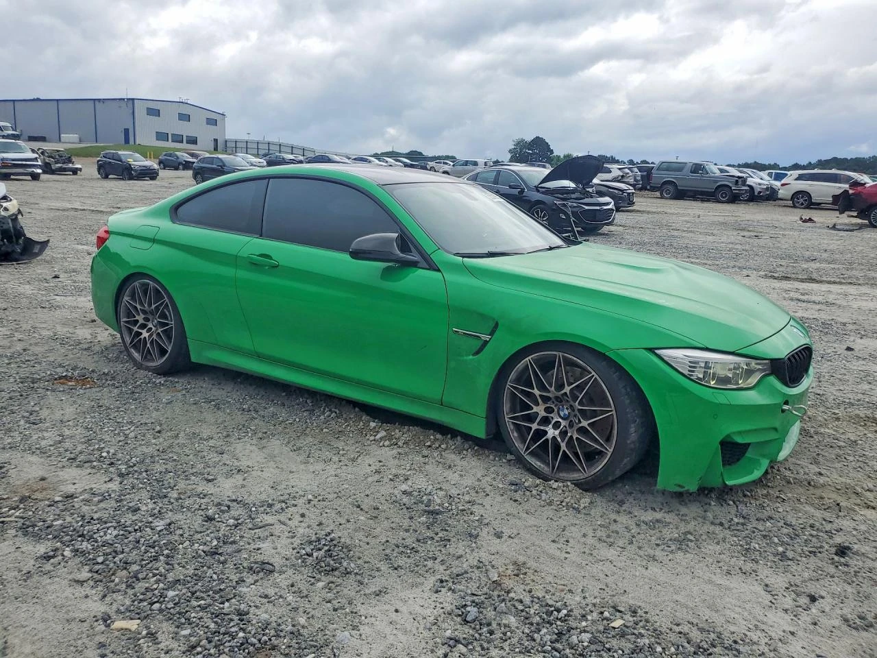 BMW M4 * CARBON* HEAD-UP* CAMERA* КОЖА* ПОДГРЕВ* , снимка 4 - Автомобили и джипове - 55010358