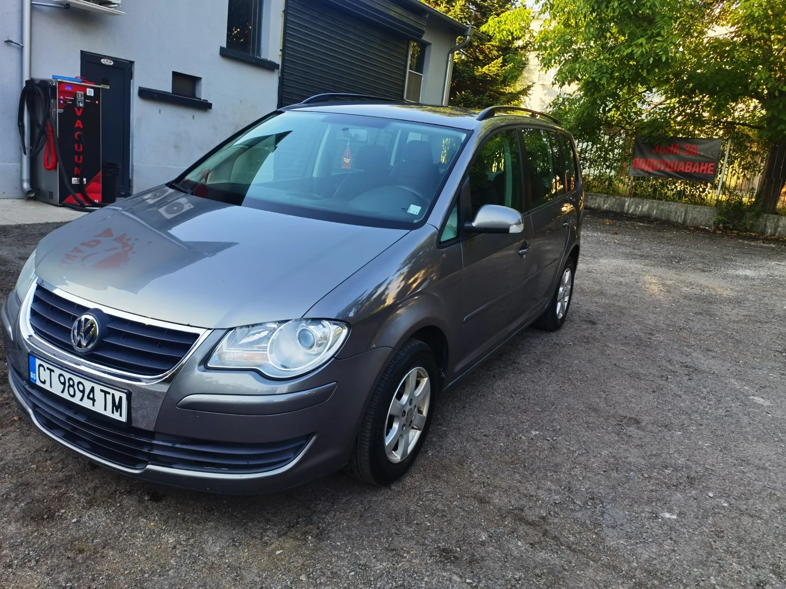VW Touran 1.9TDI 6ск , снимка 2 - Автомобили и джипове - 55564705
