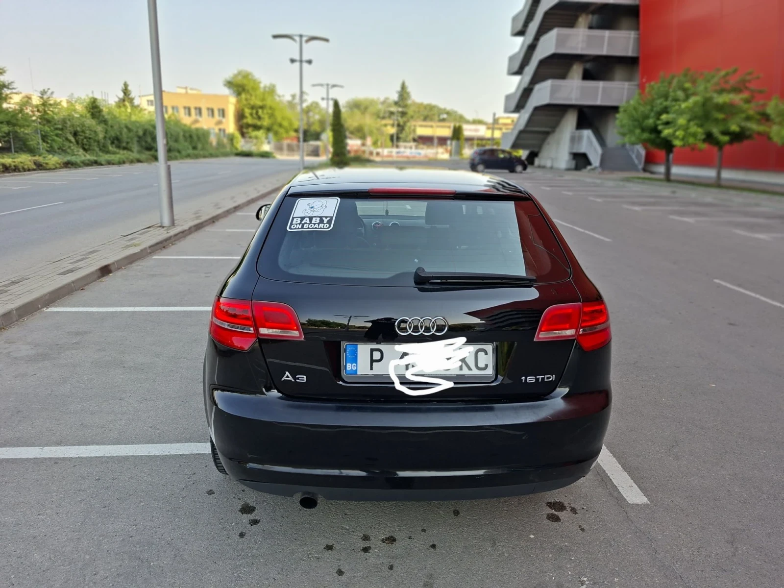 Audi A3 1.6 Dizel, снимка 6 - Автомобили и джипове - 55594421