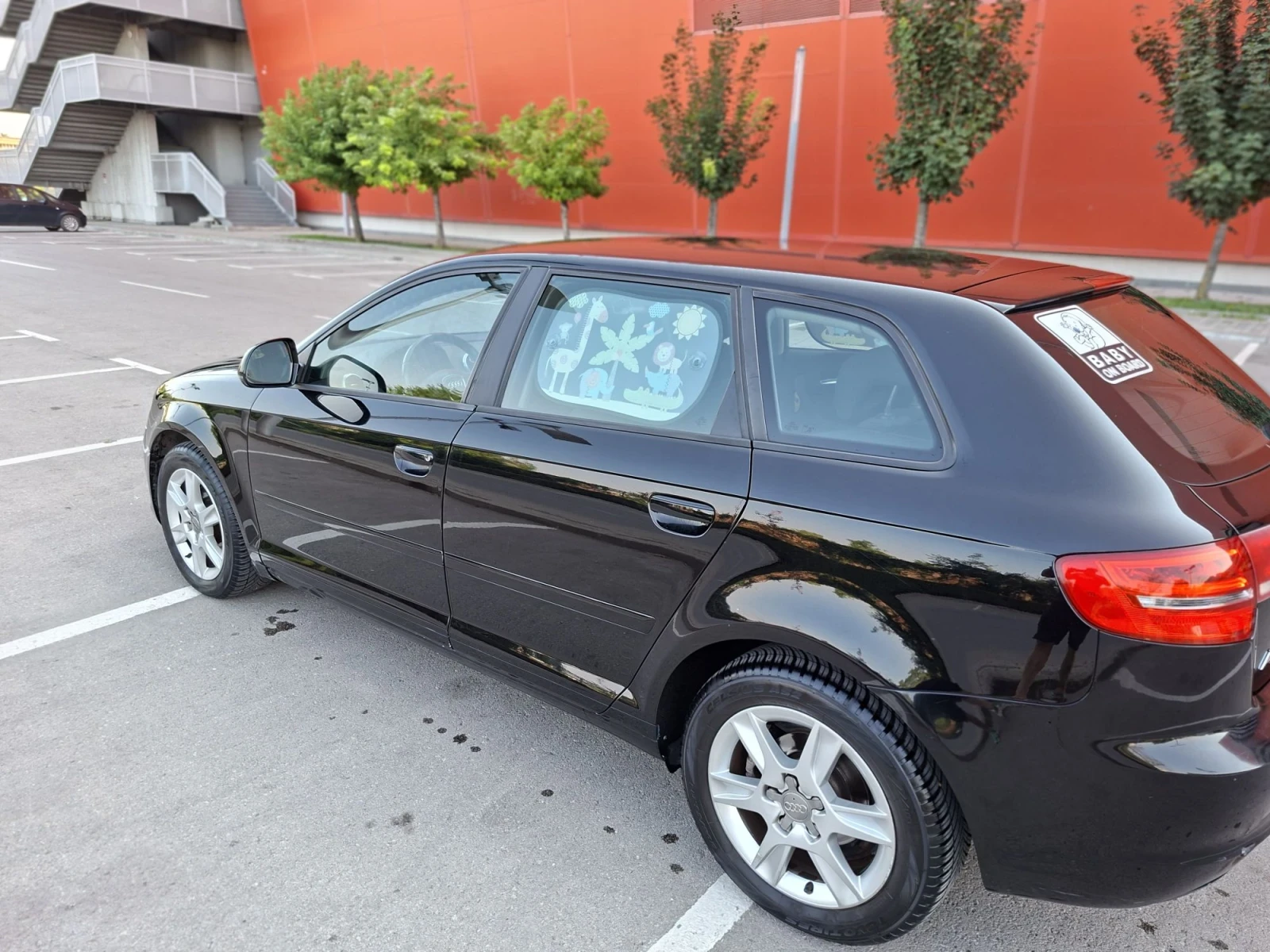 Audi A3 1.6 Dizel, снимка 4 - Автомобили и джипове - 55594421