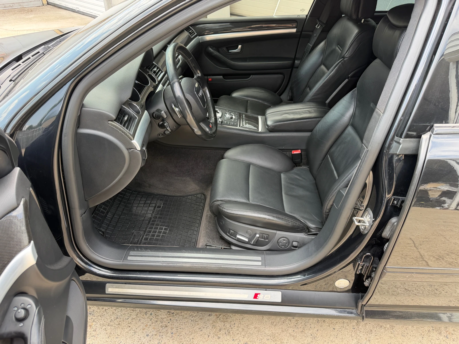 Audi S8 5, 2 V10 450к.с., снимка 6 - Автомобили и джипове - 55653560