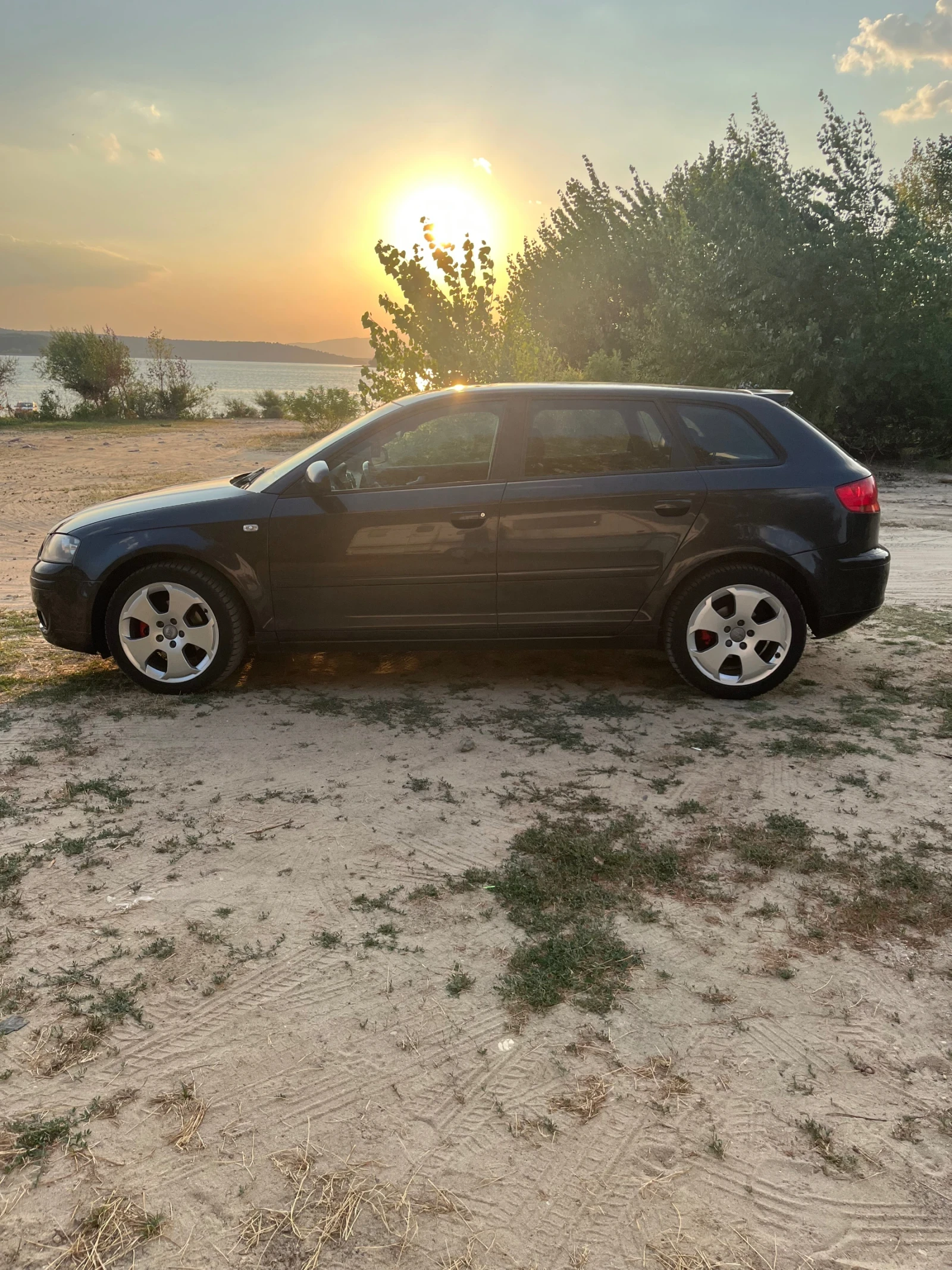 Audi A3 Sportback , снимка 4 - Автомобили и джипове - 55776810