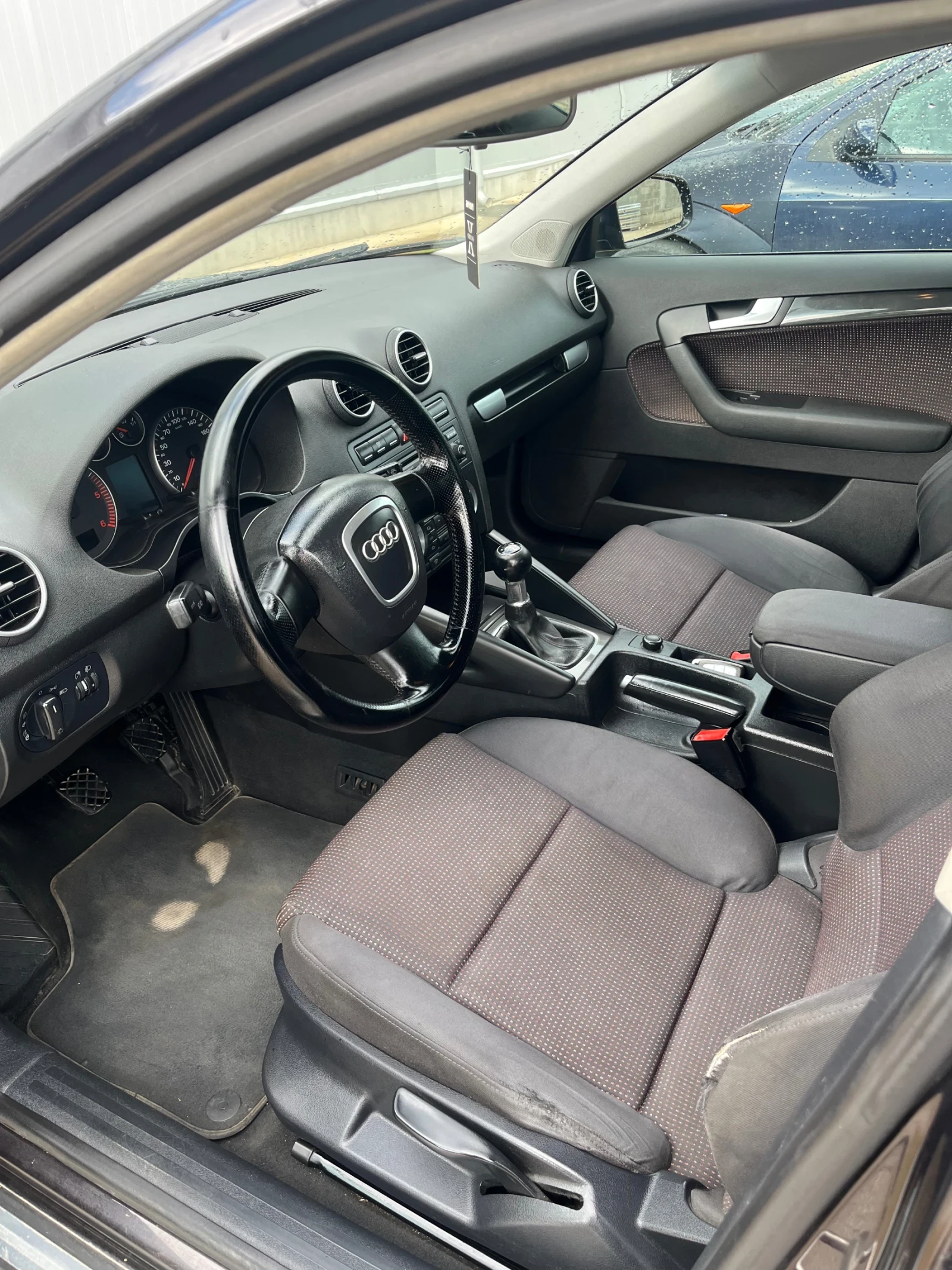 Audi A3 Sportback , снимка 9 - Автомобили и джипове - 55776810
