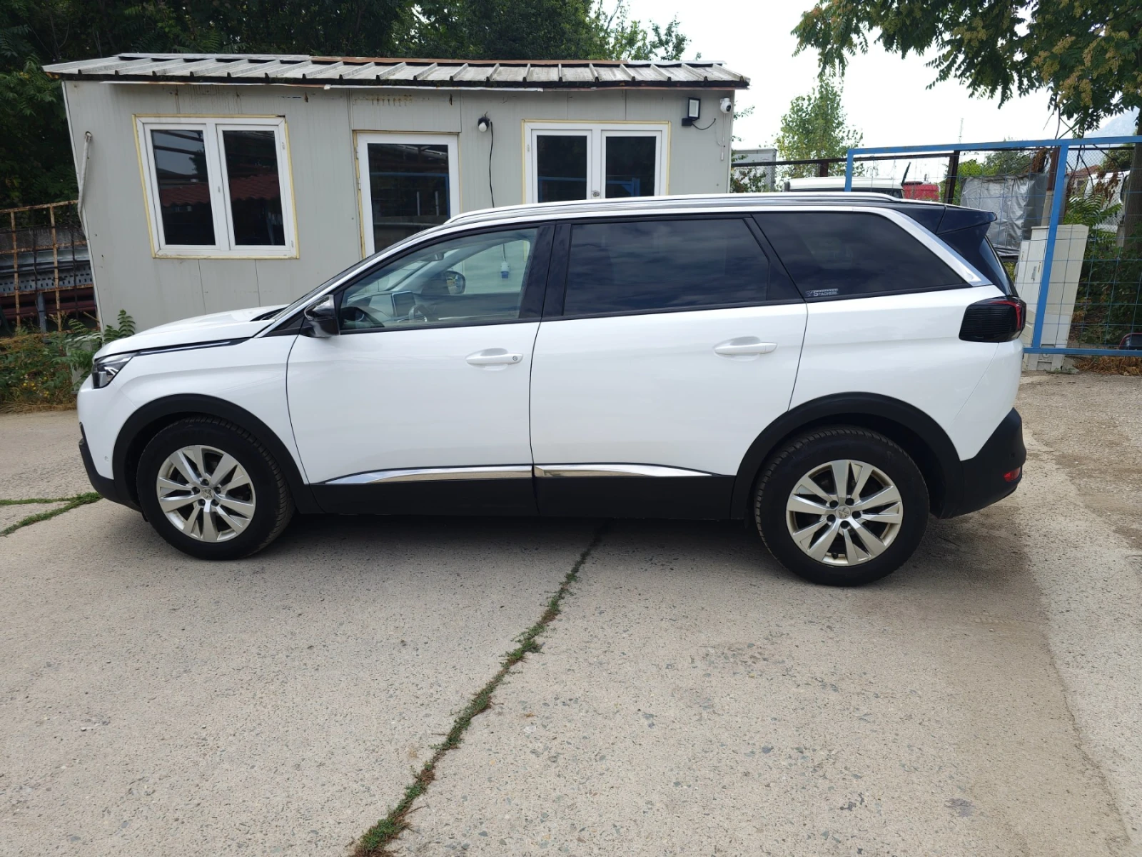 Peugeot 5008 1.2i 65хил.км, снимка 5 - Автомобили и джипове - 55834958