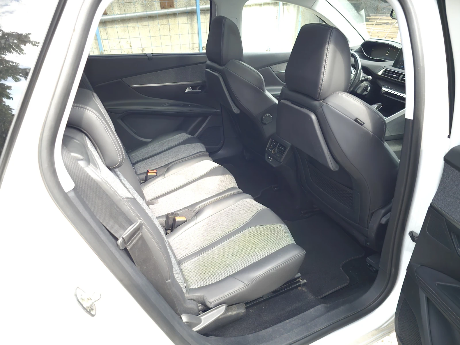 Peugeot 5008 1.2i 65хил.км, снимка 13 - Автомобили и джипове - 55834958