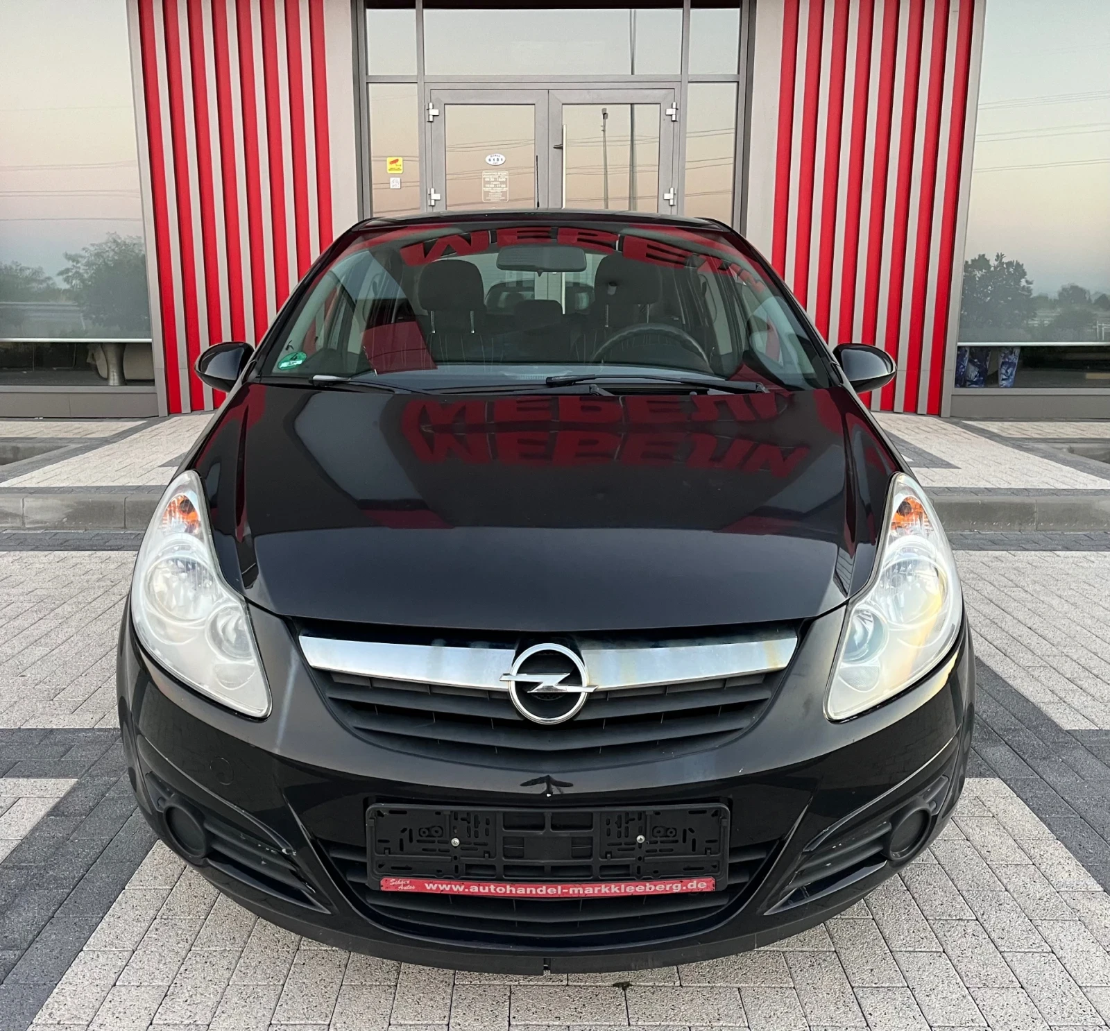 Opel Corsa 1.2, снимка 2 - Автомобили и джипове - 55994377