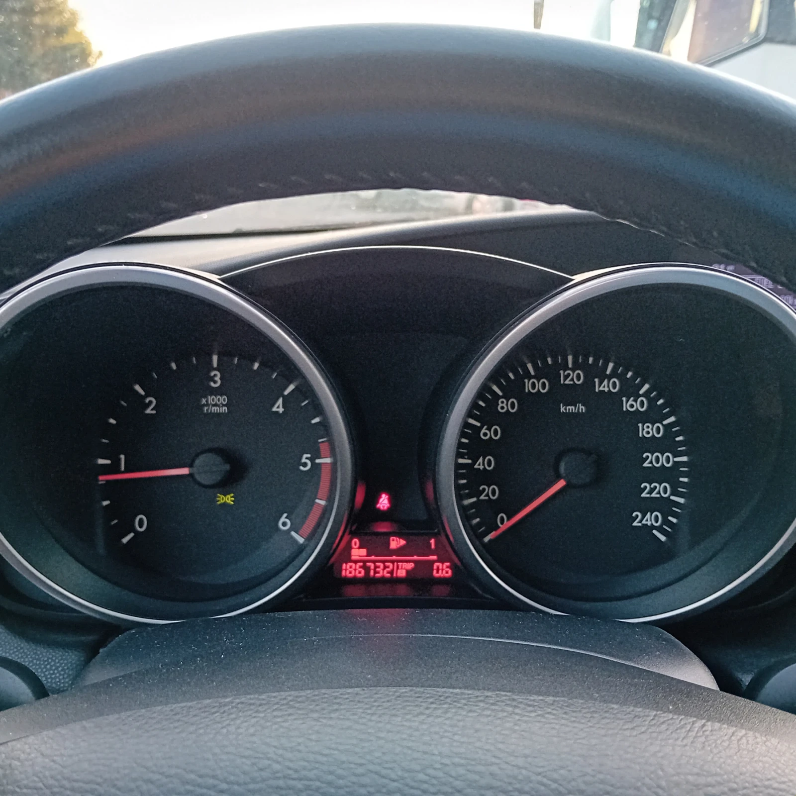 Mazda 3 1.6HDI 109k., снимка 12 - Автомобили и джипове - 56074559