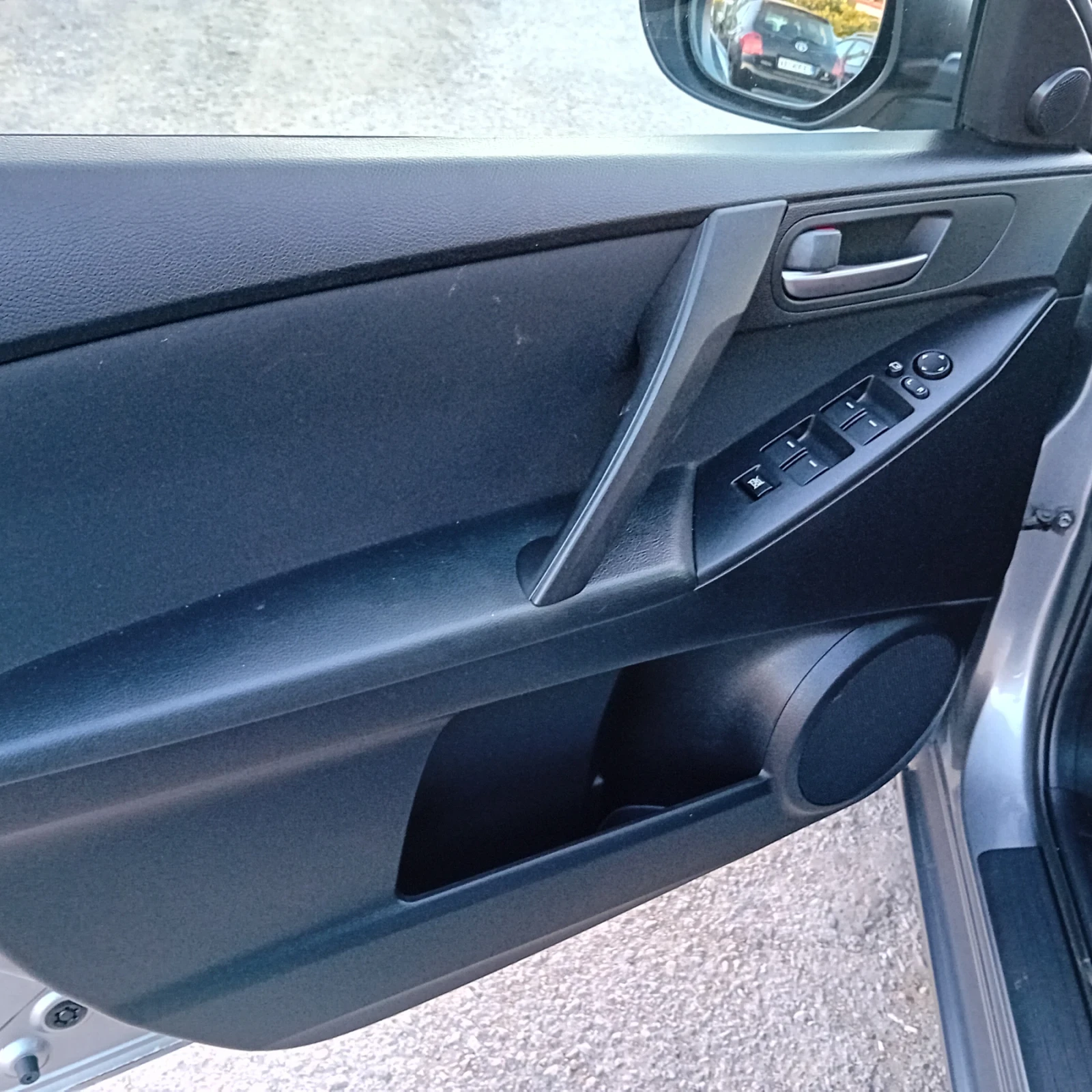 Mazda 3 1.6HDI 109k., снимка 15 - Автомобили и джипове - 56074559