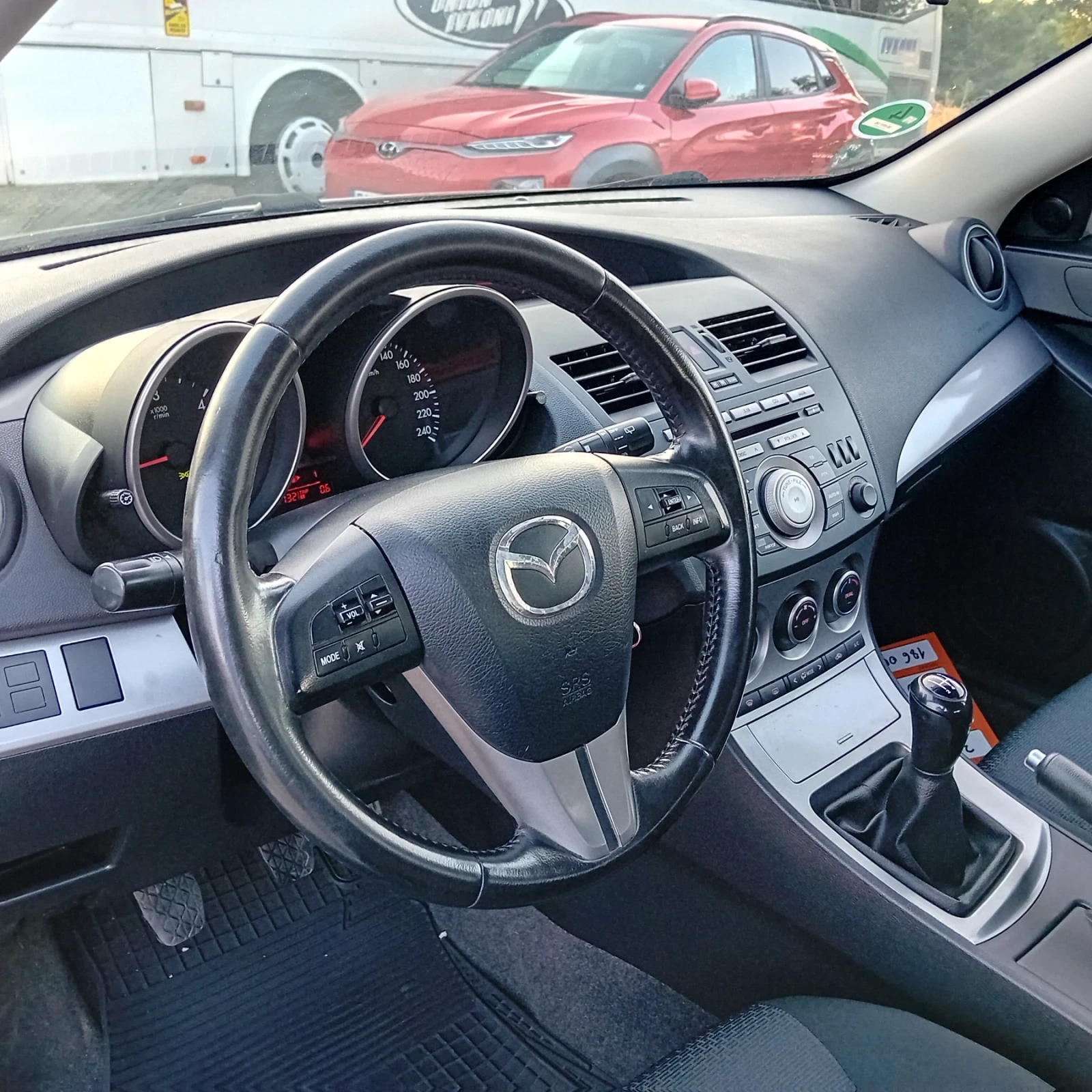 Mazda 3 1.6HDI 109k., снимка 9 - Автомобили и джипове - 56074559