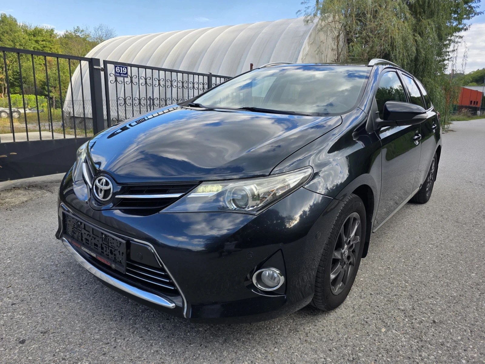 Toyota Auris 1.6 VVTi  NAVI/KAMERA/KEYLESS/LED/BIXENON/TEMPOMAT