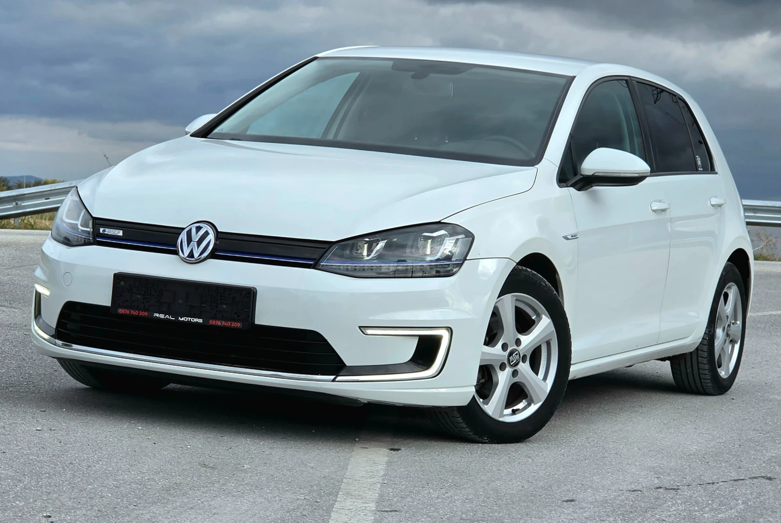VW Golf E-GOLF