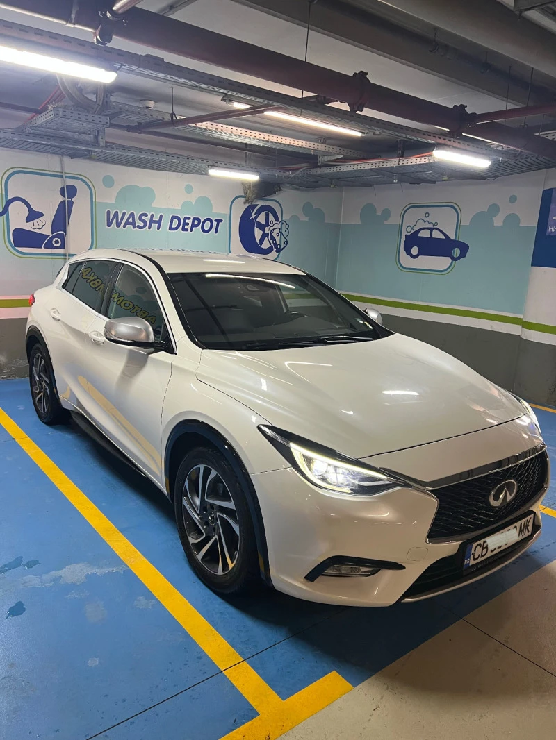 Infiniti Q30, снимка 2 - Автомобили и джипове - 48117913