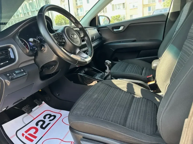 Kia Stonic 1.4* ГАЗ* ЕВРО* 6* * * , снимка 13 - Автомобили и джипове - 47128414