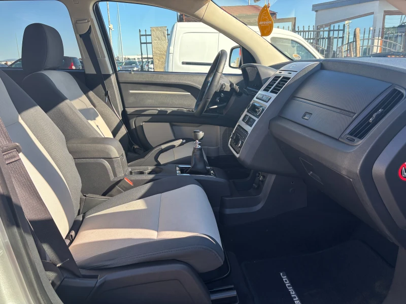 Dodge Journey 2.0D 7 МЕСТЕН , снимка 12 - Автомобили и джипове - 47614483