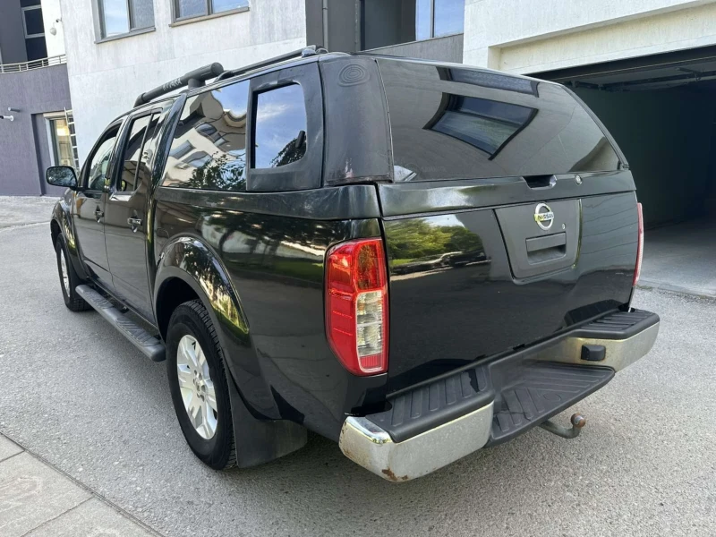 Nissan Navara 2.5DCI / HARD TOP / ОБСЛУЖЕН, снимка 5 - Автомобили и джипове - 51617839