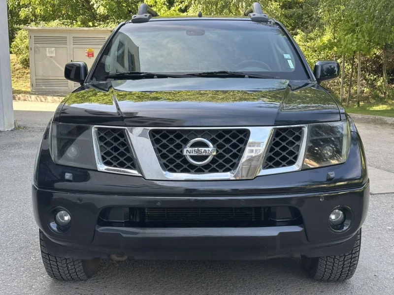 Nissan Navara 2.5DCI / HARD TOP / ОБСЛУЖЕН, снимка 2 - Автомобили и джипове - 51617839