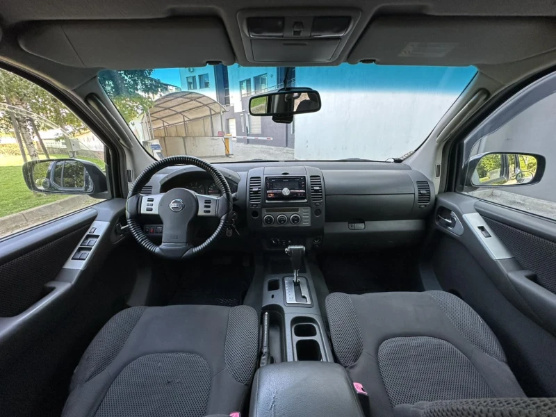 Nissan Navara 2.5DCI / HARD TOP / ОБСЛУЖЕН, снимка 12 - Автомобили и джипове - 51617839
