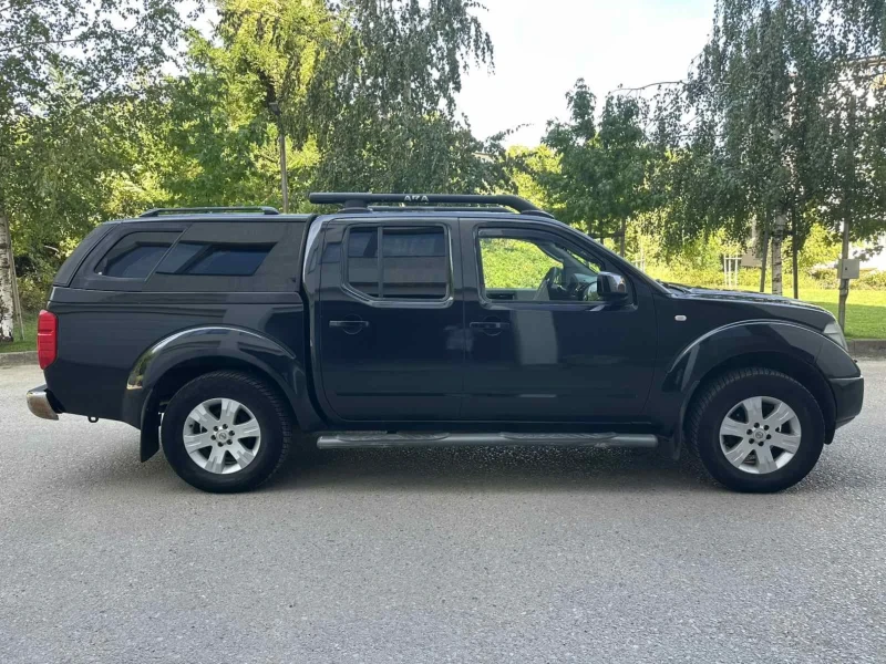 Nissan Navara 2.5DCI / HARD TOP / ОБСЛУЖЕН, снимка 8 - Автомобили и джипове - 51617839