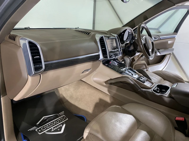 Porsche Cayenne, снимка 9 - Автомобили и джипове - 51744182