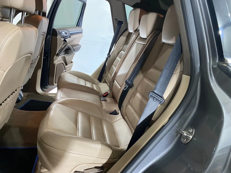 Porsche Cayenne, снимка 10 - Автомобили и джипове - 51744182