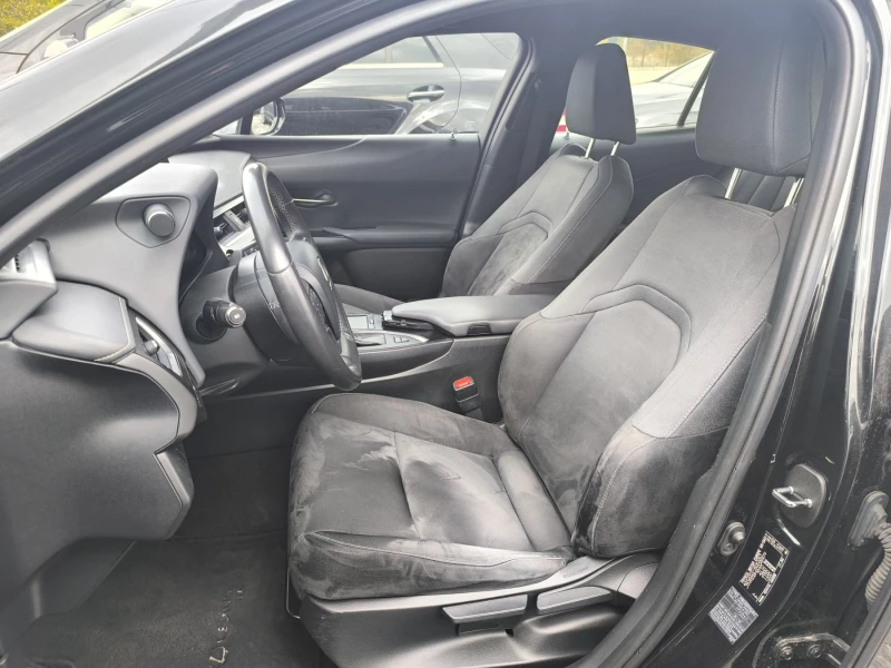 Lexus UX 250h 2.0 Hybrid, снимка 8 - Автомобили и джипове - 52142116