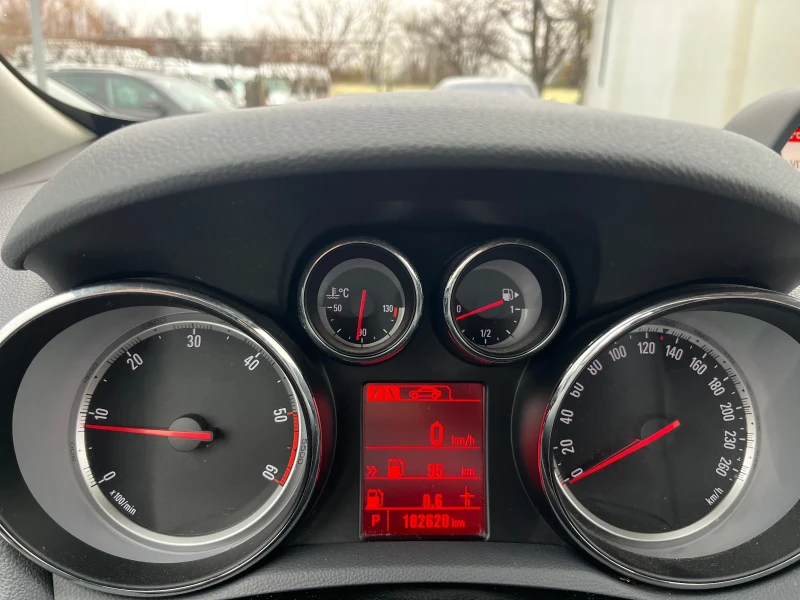 Opel Mokka 1.7CDTI Innovation, снимка 9 - Автомобили и джипове - 52711767