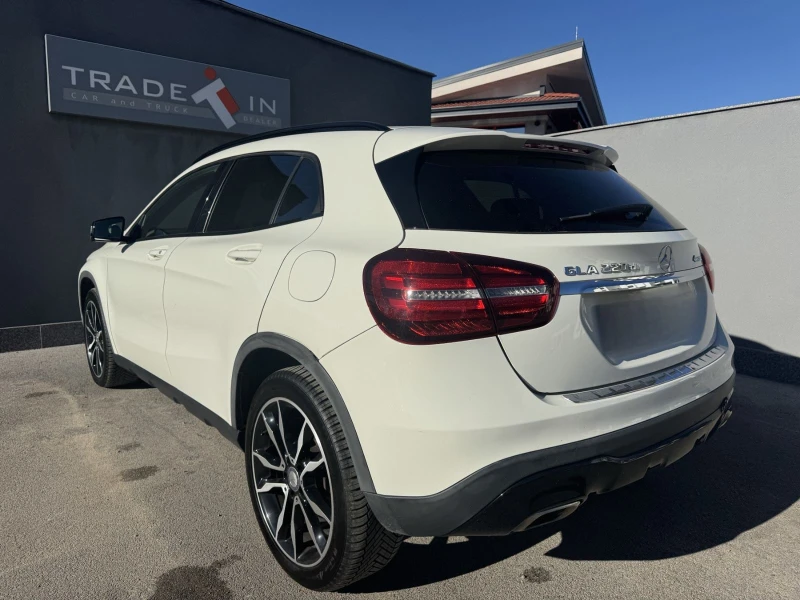 Mercedes-Benz GLA 220 d 4MATIC, снимка 6 - Автомобили и джипове - 52772204