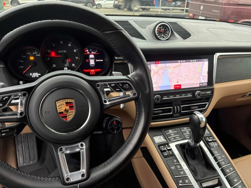 Porsche Macan * GTS * CARFAX * БЕЗ ПЪРВОНАЧАЛНА ВНОСКА, снимка 9 - Автомобили и джипове - 53077204