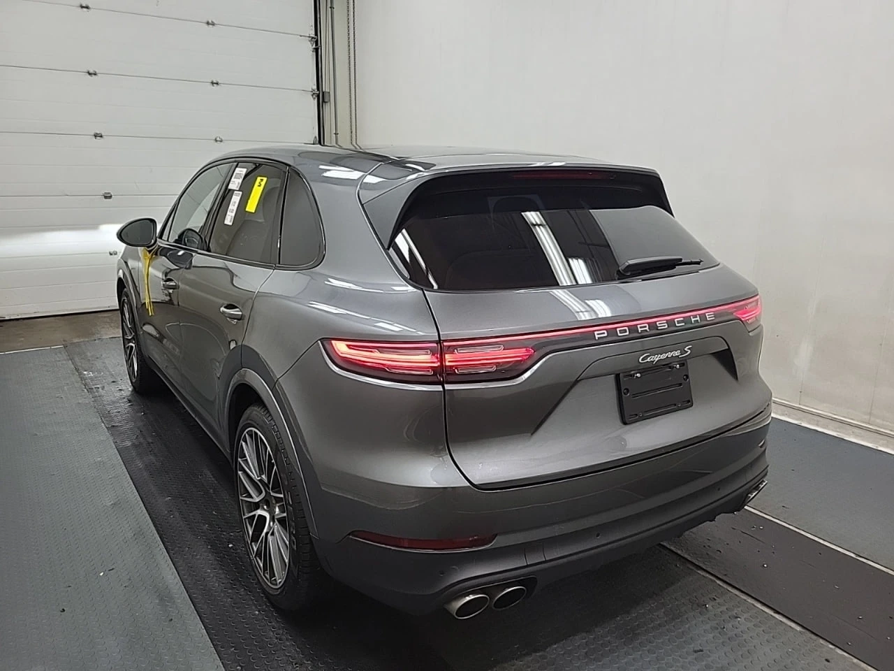Porsche Cayenne * CARFAX * АВТО КРЕДИТ * ЦЕНА ДО БГ! - изображение 6