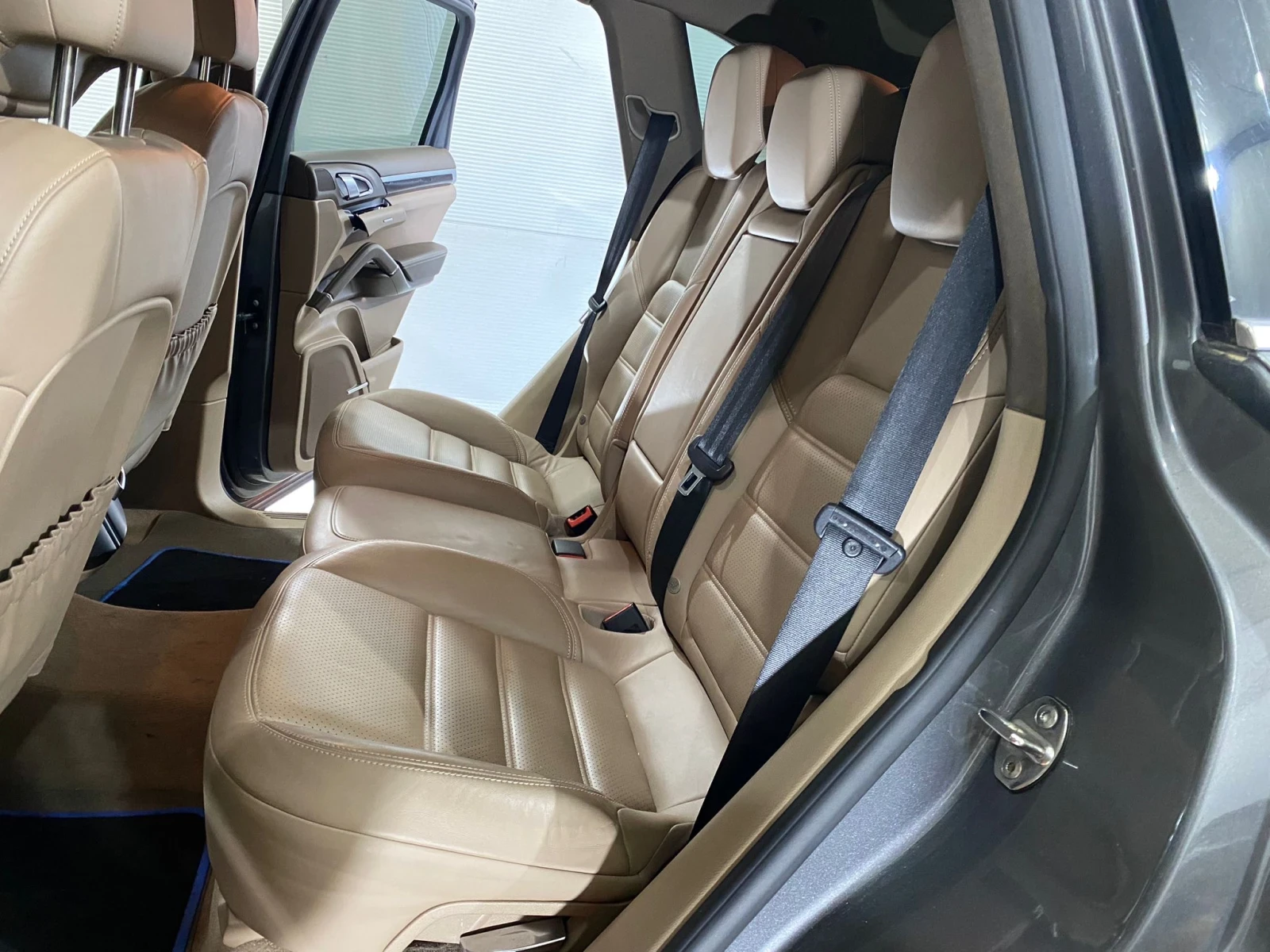 Porsche Cayenne  - изображение 10
