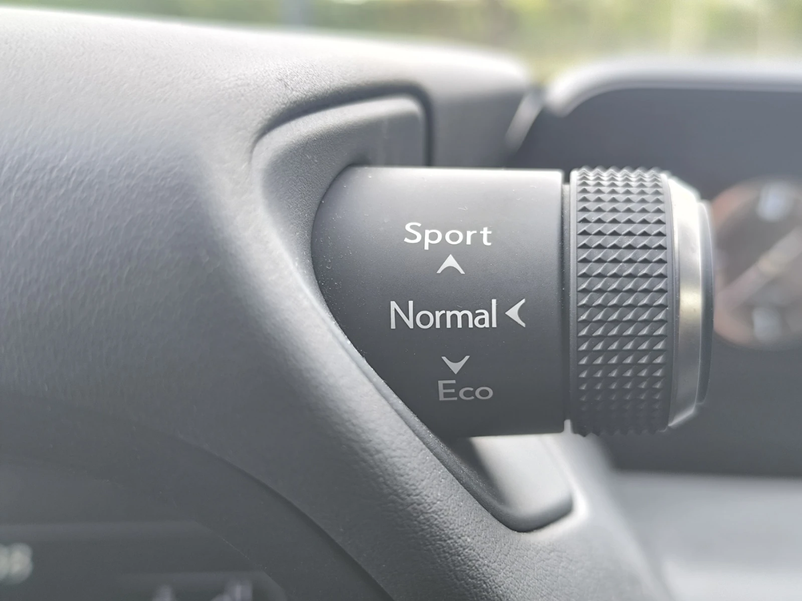 Lexus UX 250h 2.0 Hybrid | Mobile.bg   15