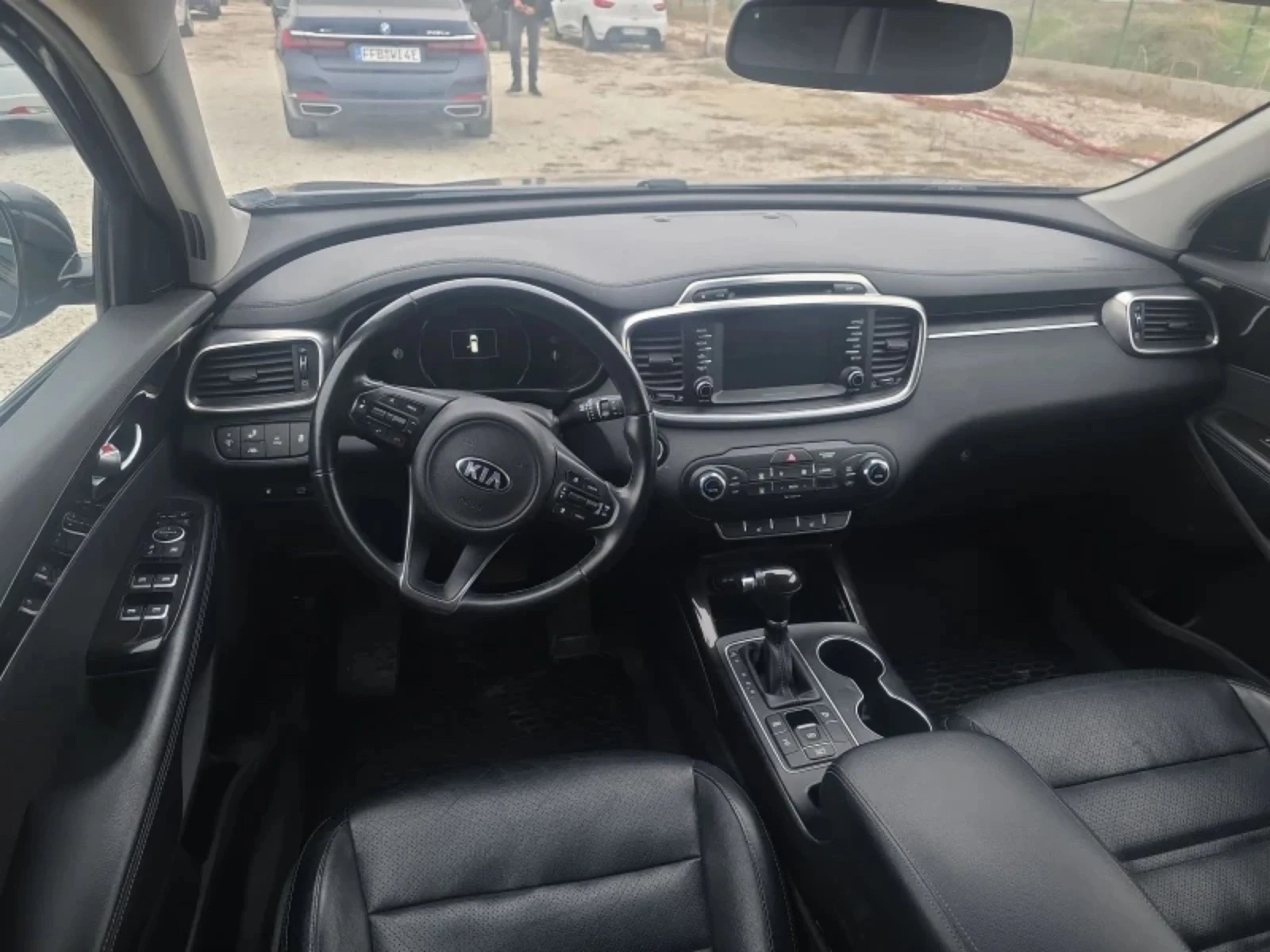 Kia Sorento Kia Sorento �� 3.3 V6 GDI 292 �.�. 4x4 AWD ������� | Mobile.bg � ����������� 12