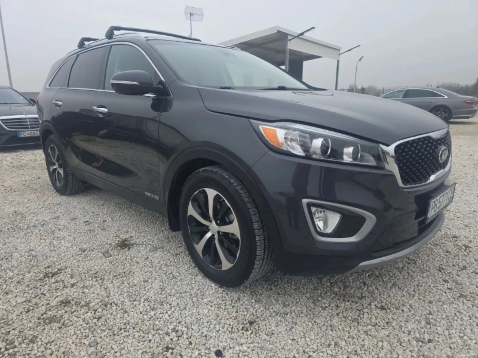 Kia Sorento Kia Sorento �� 3.3 V6 GDI 292 �.�. 4x4 AWD ������� | Mobile.bg � ����������� 8