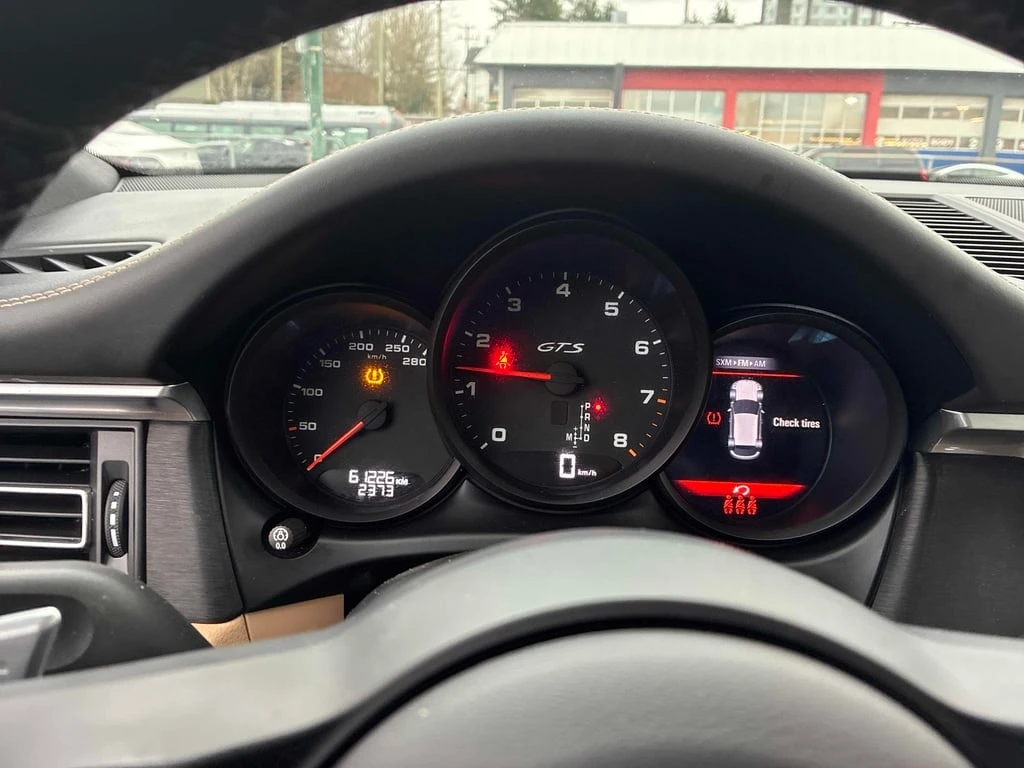 Porsche Macan * GTS * CARFAX * БЕЗ ПЪРВОНАЧАЛНА ВНОСКА - изображение 8