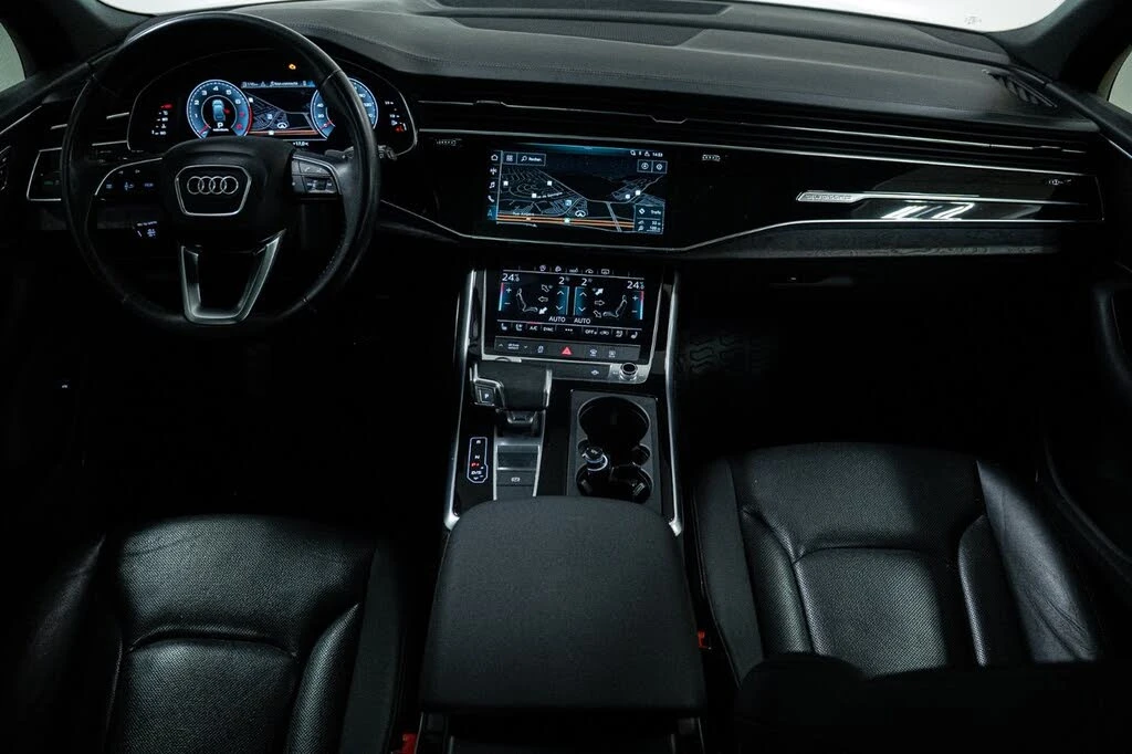 Audi Q7 55TFSI* ДИГИТАЛНО* ТАБЛО* ДИСТРТОНИК* 360КАМЕРА* М - изображение 8