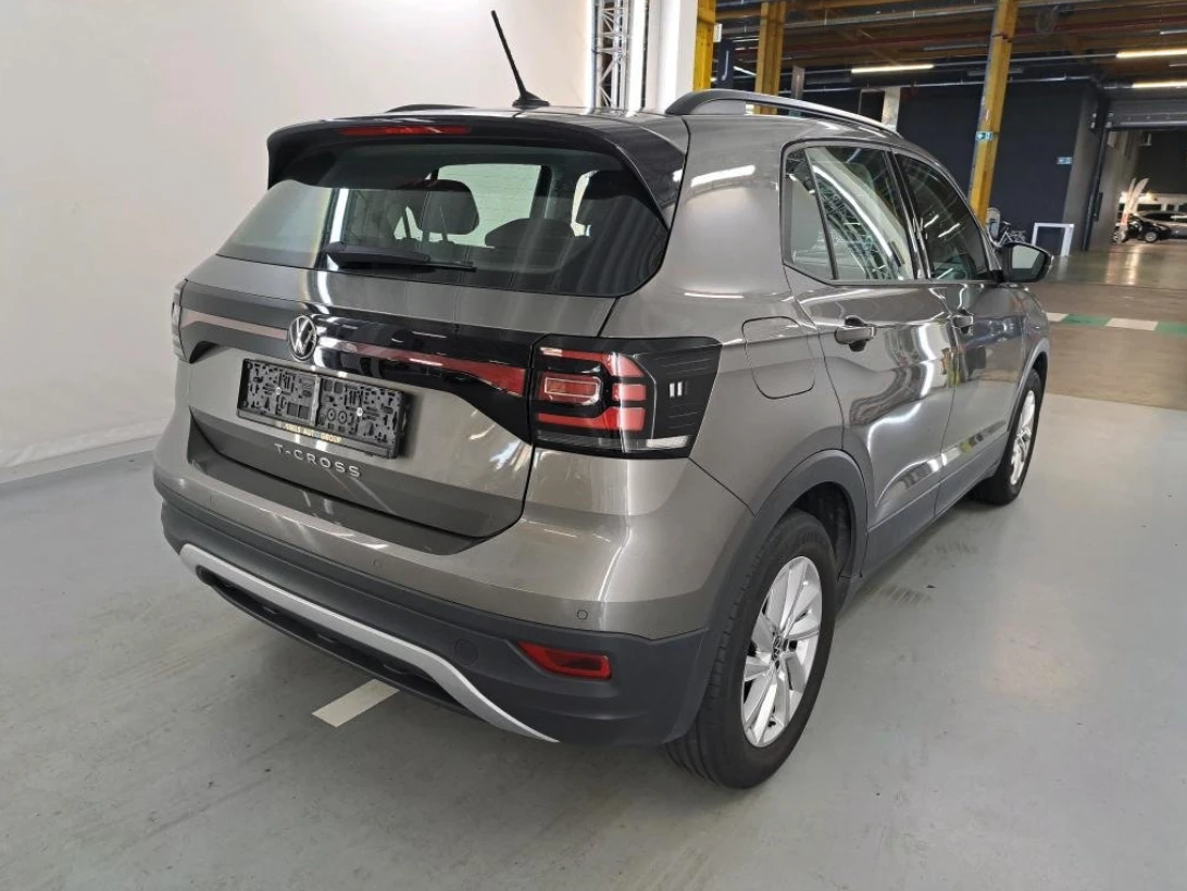 VW T-Cross 1.0TSI Life - изображение 3