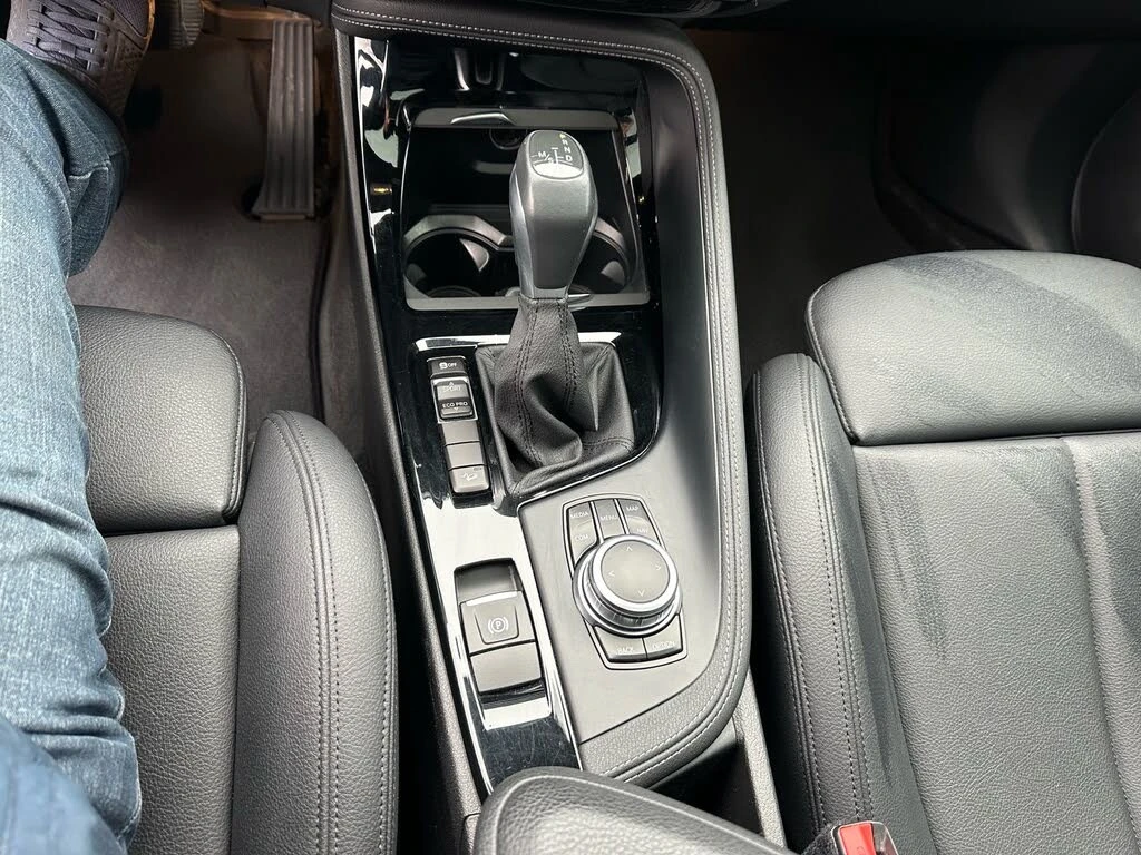 BMW X1 * xDrive * * HeadUp* AвтоКредит* (ЦЕНА ДО БГ), снимка 14 - Автомобили и джипове - 54109287