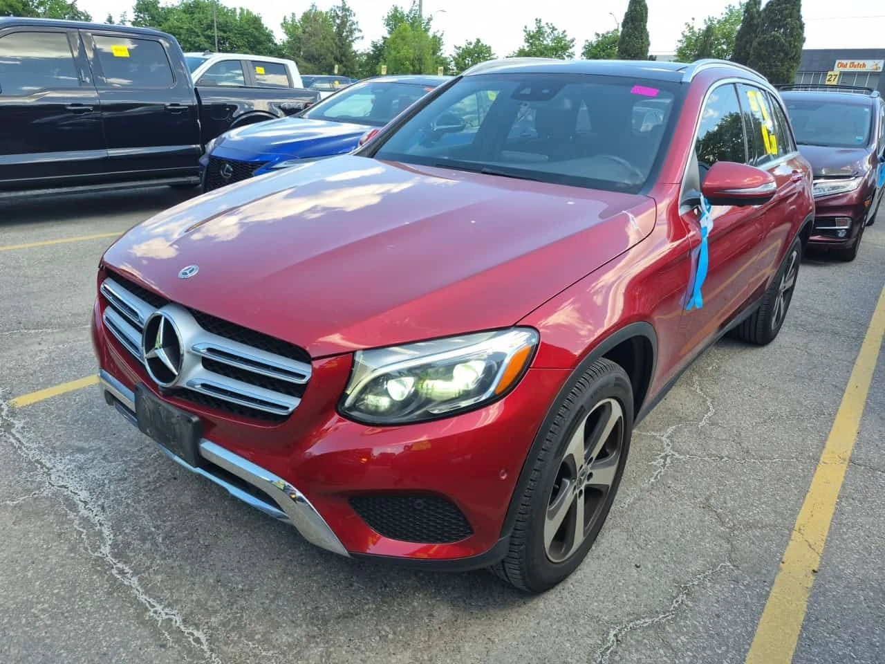 Mercedes-Benz GLC 300 * ГЛАВНО ПРЕДСТАВИТЕЛСТВО* ПАНОРАМА* 
