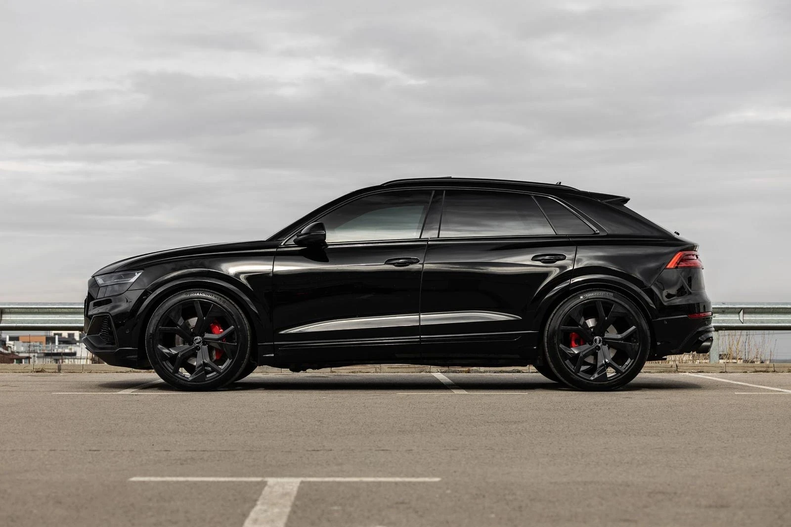 Audi SQ8  shadow black 1 of 1, снимка 8 - Автомобили и джипове - 55166462